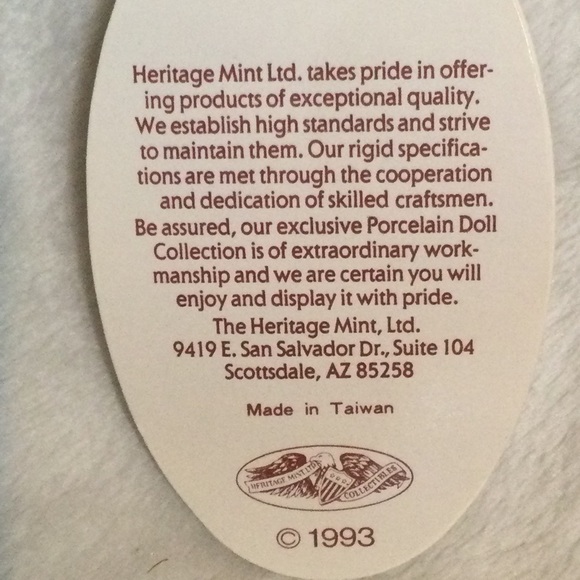Vintage Hermitage Mint Collectible Porcelian Doll, Lisa, teachers pet” - Picture 4 of 11